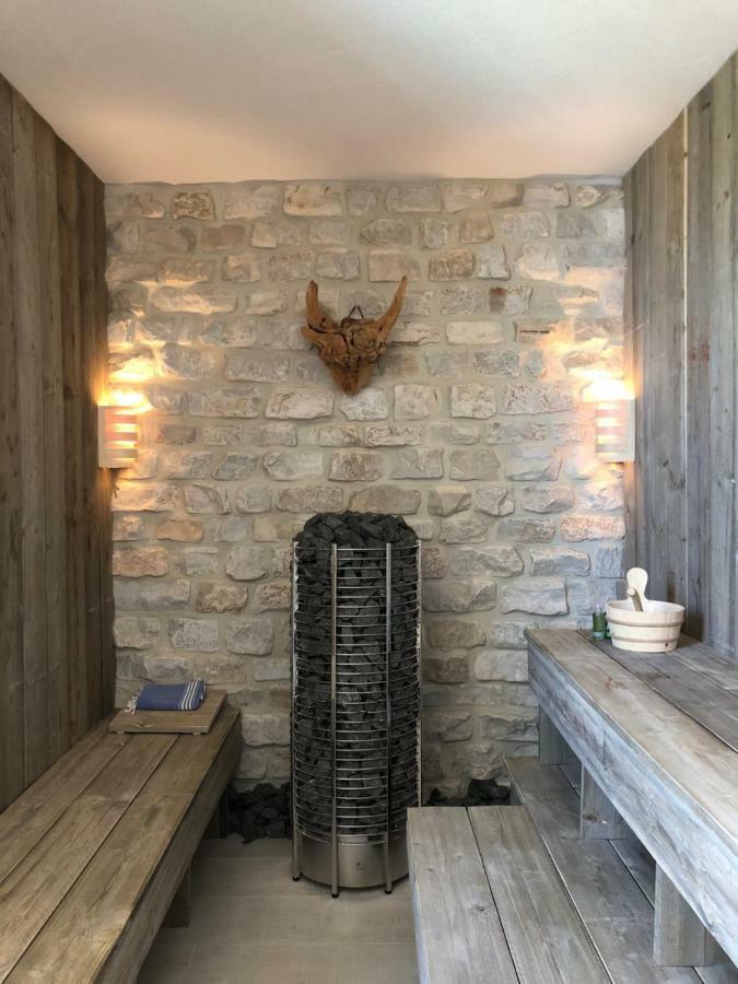 Villa Beline Direct Aan Zee, Verwarmd Zwembad En Sauna Tribanj-Kruscica Kültér fotó